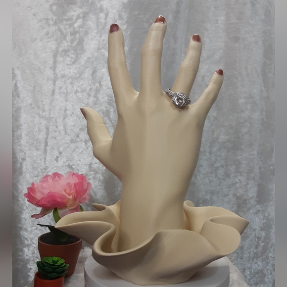 Handmade 3d Printed Jewelry Ring Stand Holder - Picture 7 of 11